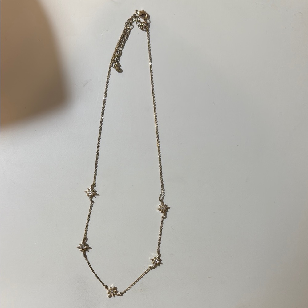 Elegant Gold Star Necklace